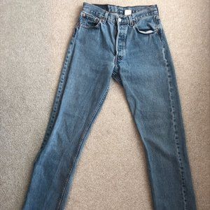 Women's Vintage Levi 501's - Size 26/27 - Year 2000